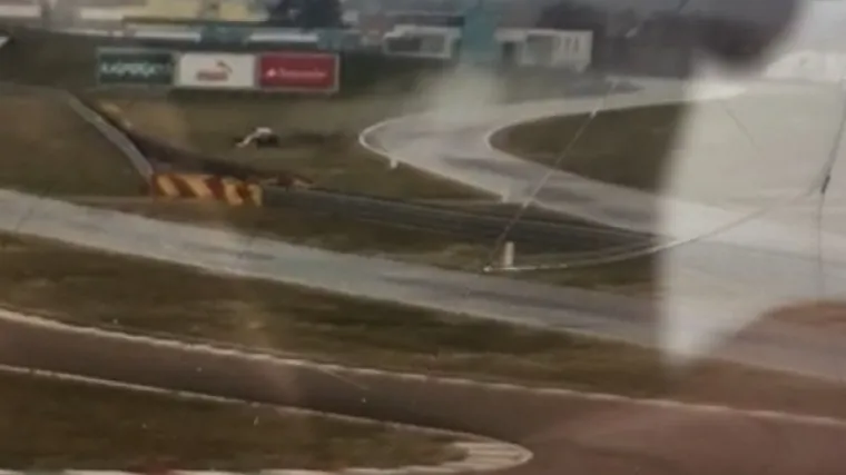 Svom brzinom se zabio u za&scaron;titnu ogradu