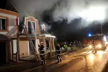 Zagonetne požare u Slavoniji podmetnuo vatrogasac koji ih je potom i gasio!