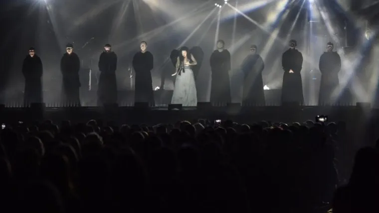 MISTIKA, PIROTEHNIKA I LASERI: Gregorian priredili glazbeni spektakl u Areni Zagreb