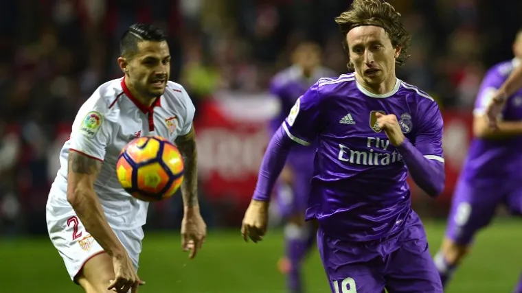 Real i Barcelona nastavljaju utrku u Primeri, posrnuli Liverpool igra derbi s Tottenhamom