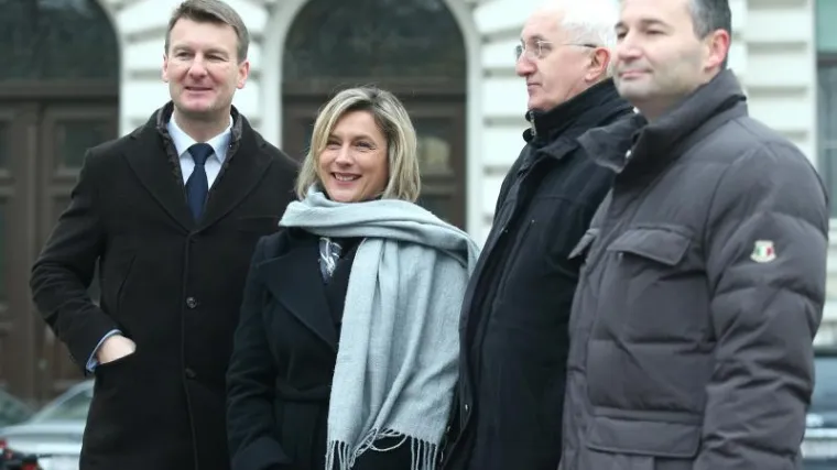 Pogledajte konferenciju udruge U ime obitelji oko zloporabe proračunskog novca namijenjenog srpskoj nacionalnoj manjini