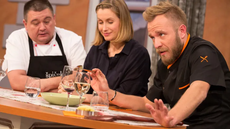 Ćoravi gula&scaron; odu&scaron;evio Pažanina: Svinjski papak mi je podigao moral i volju!