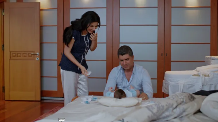 Elif i Kahraman uživaju sa svojim sinom. No koliko dugo? (Sudbina)