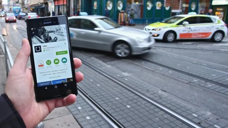 'Mlate nas palicama i razbijaju nam aute, a na jednom stajali&scaron;tu u Zagrebu je najgore...'