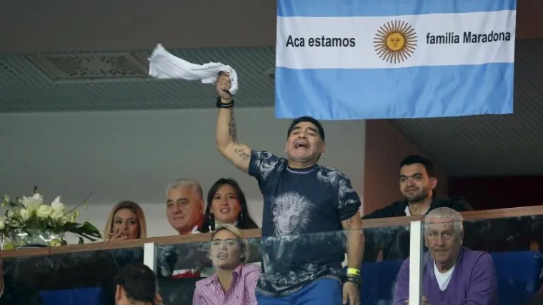 Maradona u svlačionici 'svog' kluba: uoči utakmice s Realom na svoj način motivirao igrače