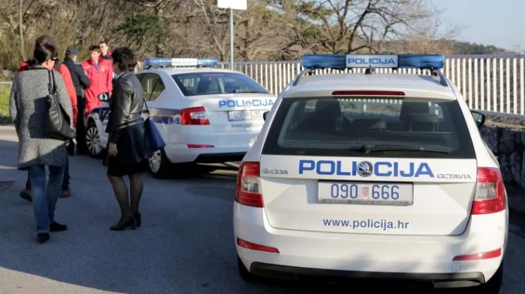 Policija istražuje neobičan slijed događaja