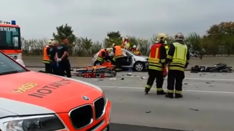 Zaletio se pod 40 tona težak kamion, vukao ga 100 metara