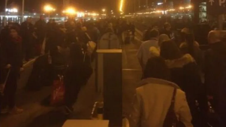 Dojava o podmetnutoj bombi na aerodromu u Pragu ipak lažna