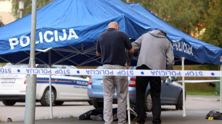 'Policija laže, sina su mi divljački pretukli i ostavili ga da umre'
