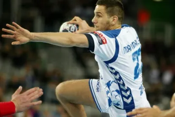 Remizirao u zadnjim minutama i ostao u igri za drugi krug