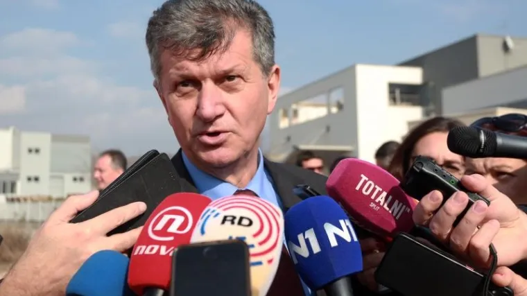 'Žurno ćemo razmotriti potrebu cijepljenja'