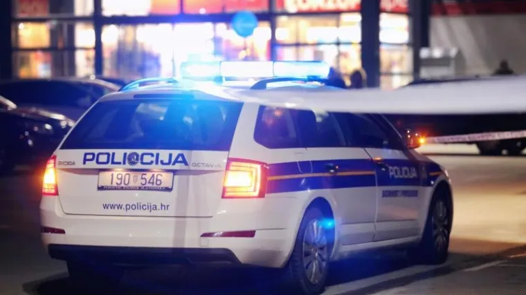 Nakon obračuna u kafiću jedna ozlijeđena osoba odvezena u bolnicu