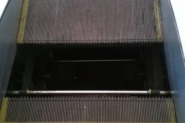 PRINIJELI ŽRTVE POKRETNIM STEPENICAMA: Nastavljaju nas prevoziti zahvaljujući ovim milodarima