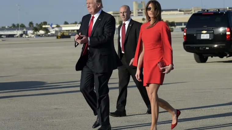 Trump (opet) razbjesnio mnoge: negospodskim potezom američki predsjednik ponizio Melaniju