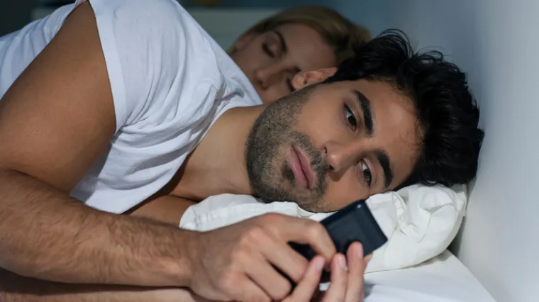 Ovih nekoliko znakova možda vam govori da vas partner vara i ne biste ih trebale ignorirati