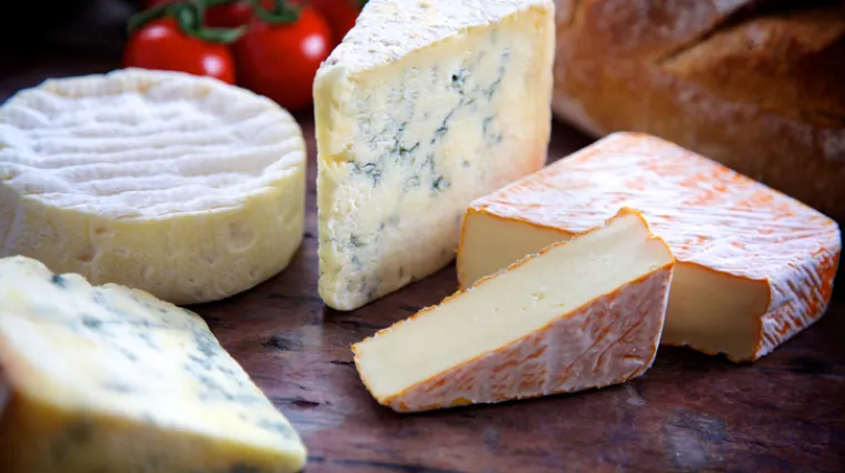 Cijelo vrijeme smo pogre&scaron;no uživali u ovoj poslastici: Čini se da bismo sir trebali zalijevati ovime, a ne vinom