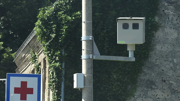 Kamere na cestama vraćaju ulaganje &ndash; zbog brzine kažnjeno vi&scaron;e od 7.400 vozača