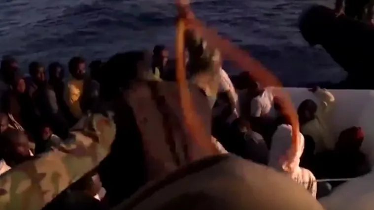 Uznemirujući video: naoružani pripadnici službe spa&scaron;avanja premlaćuju i bičuju migrante