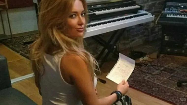 Zgodna Lidija požalila se da ima 'problem', no obožavatelji su samo zurili u njezinu guzu