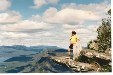 'Na&scaron;a je demokracija nepoznata ostatku svijeta, pljuje se po svemu, a na dan izbora - ti&scaron;ina'