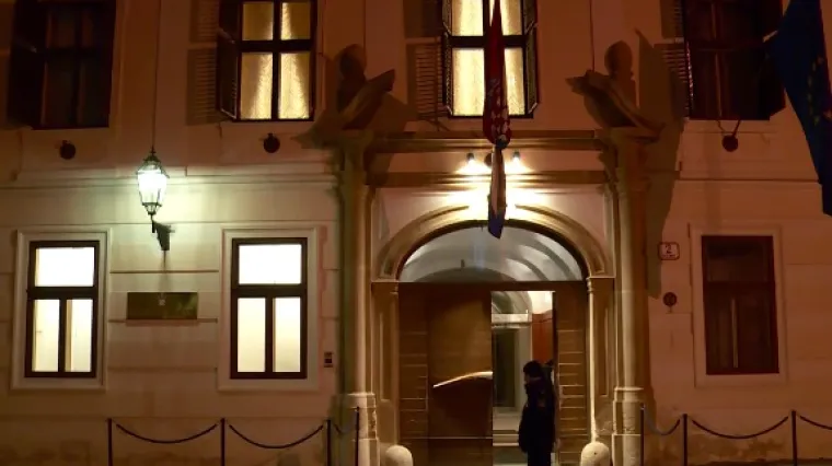 O čemu to ovako kasno raspravljaju Plenković, Petrov i Marić?