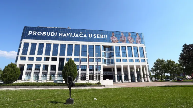 Nastavi li se ovako, otkup Ine će se isplatiti možda već za samo 120 godina