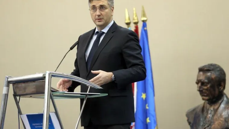 Stranačke financije: HDZ u plusu od 7,2 milijuna kuna, manje se tro&scaron;ilo nego u 2015.