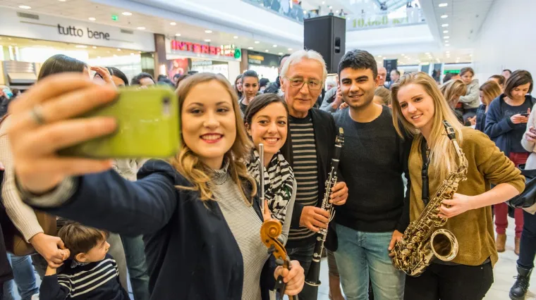 Fanovi iznenadili Olivera Dragojevića u City Centeru one