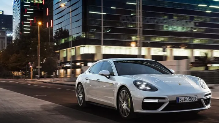 Najsnažnija Panamera ima hibridni pogon