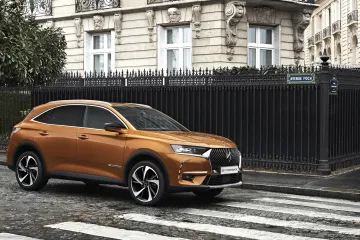 DS 7 CROSSBACK: Pogledajte novi simbol ovog branda iz svih kuteva