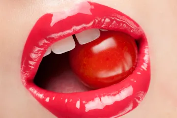 Oduševit će vas bojom, ali i mirisom i okusom: Napravite domaće sjajilo za usne od samo tri sastojka