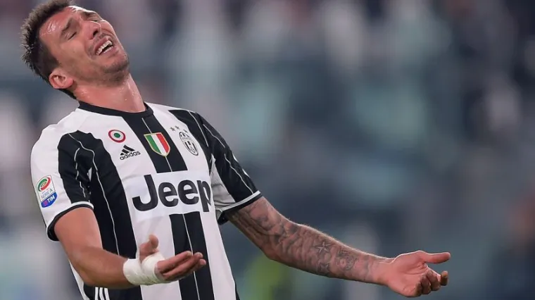 Mario Mandžukić želja je hrvatskog trenera istanbulskog velikana