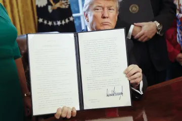 Trump ne odustaje od imigranata: u ponedjeljak se očekuje potpisivanje nove verzije migracijske uredbe