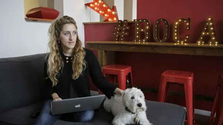 Ovaj grad je najveći prijatelj pasa: lokalna vlast je pokrenula aplikaciju za vlasnike ljubimaca, a grad ima 70 psećih parkova