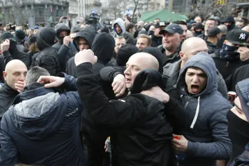 Kako se boriti protiv nogometnog huliganizma? Legalizirajmo ga i od njega napravimo sport, kažu Rusi