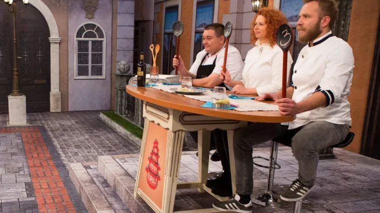 Počela &scaron;aputanja o Pažaninovom bojkotiranju određenih parova