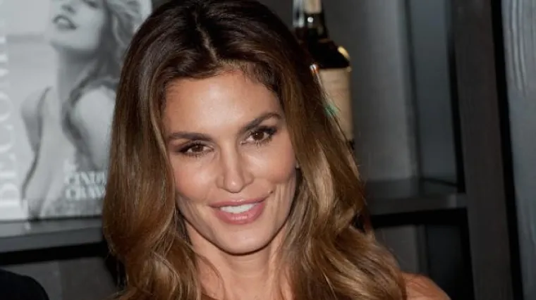 Prelijepa Cindy Crawford otkriva kako njeguje svoju kožu
