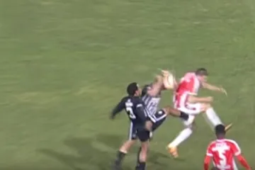 Ne sudi se samo loše u HNL-u! Pogledajte ovaj cirkus