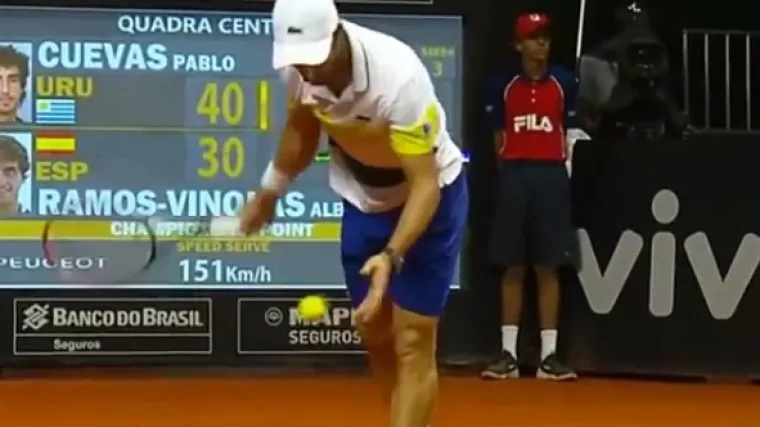 Servirao 'ispod ruke' na meč-lopti i osvojio naslov: pogledajte nevjerojatan teniski poen