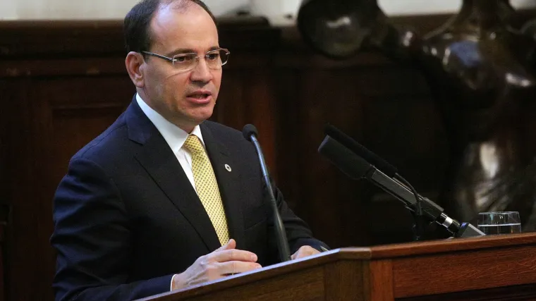 Predsjednik Albanije do&scaron;ao u Srbiju, Vučić ljutit: 'Nije lijepo &scaron;to na dočeku nije intonirana srpska himna'