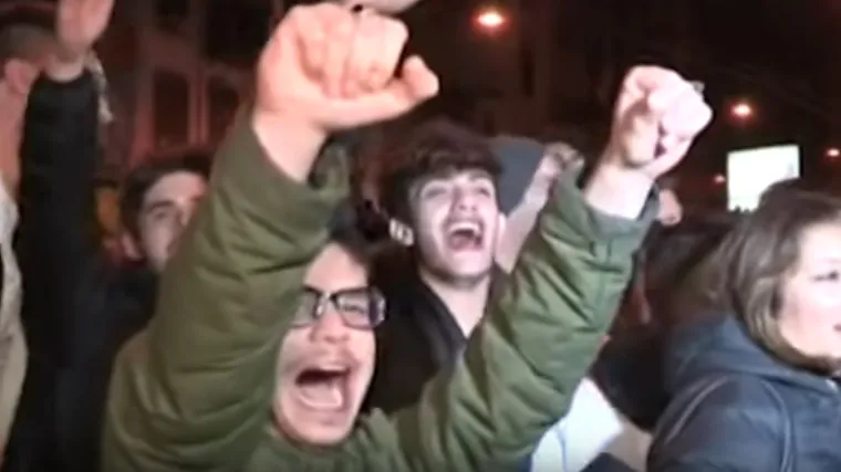 Navijači Napolija napravili ludnicu pred Realovim hotelom