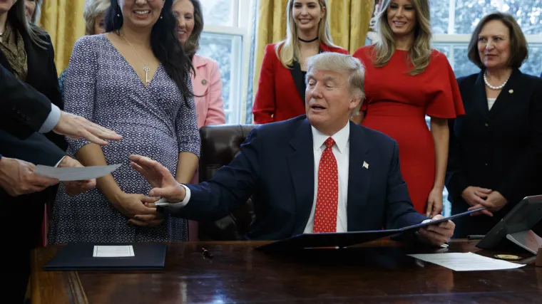 Priznao i da si je mogao priu&scaron;titi svaku: Trump danas kaže da osjeća veliko po&scaron;tovanje prema ženama