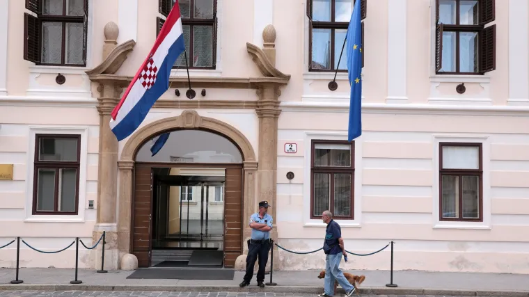 Tko je Sandra Zeljko? 'Uvijek je pokazivala veliko obožavanje prema &scaron;efovima, ali kad bi oti&scaron;li, kritizirala ih je novima'