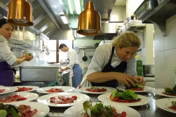 'Slučajno postala kuharica, a danas mnogi zbog nje žele u Sloveniju'