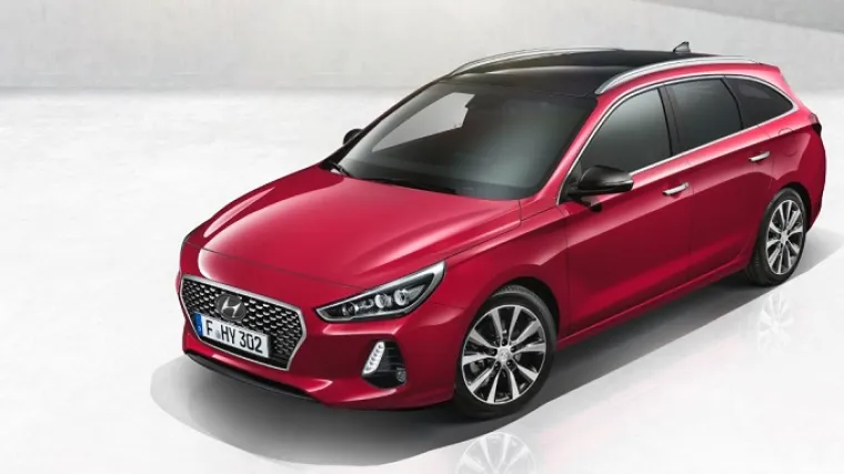 Karavanski i30 kombinacija je elegancije i univerzalnosti, a oduševljava prtljažnikom od 602 litre