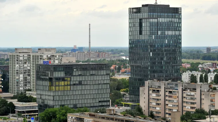 Velika pljačka nebodera u Zagrebu: pljačka&scaron; odnio nakit vrijedan 1,1 milijun kuna!