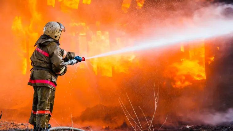 Strava i užas: u požaru u domu za zlostavljane tinejdžere poginulo najmanje 19 djevojaka