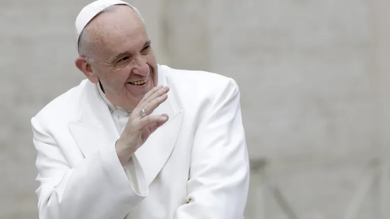 Crkva u velikim problemima: papa Franjo kao rje&scaron;enje razmatra mogućnost da oženjeni mu&scaron;karci mogu biti svećenici