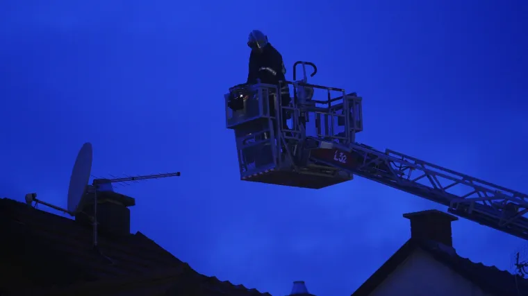 Jo&scaron; se ne zna uzrok: tri osobe ozlijeđene u požarima na obiteljskim kućama u Vukovaru