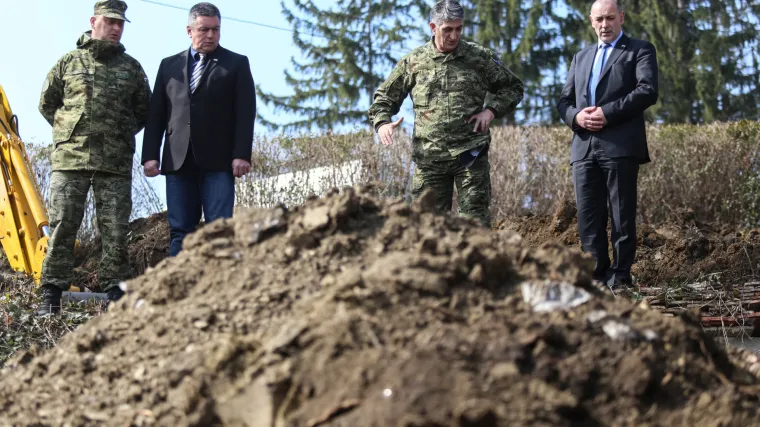 Medved posjetio područje gdje traje probno iskapanje zbog indicija o masovnoj grobnici: evo &scaron;to je rekao